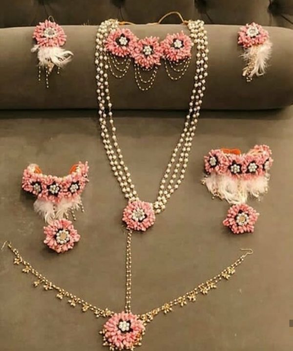 pink lower jewelry, bride flower jewelry, bridal flower jewelry, simple bridal jewelry, elegant bridal jewelry, flower jewelry for mehandi, flower jewelry for haldi, mehandi favors, mehandi jewelry, haldi jewelry, haldi jewelry for bride sister, mehandi jewelry for sister, latest flower jewelry, latest flower jewellery, flower jewelery designs, designer flower jewelry, latest flower jewelry designs, orange flower jewelry, white flower jewelry,