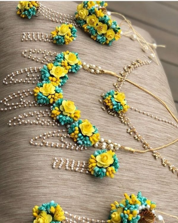 pink lower jewelry, bride flower jewelry, bridal flower jewelry, simple bridal jewelry, elegant bridal jewelry, flower jewelry for mehandi, flower jewelry for haldi, mehandi favors, mehandi jewelry, haldi jewelry, haldi jewelry for bride sister, mehandi jewelry for sister, latest flower jewelry, latest flower jewellery, flower jewelery designs, designer flower jewelry, latest flower jewelry designs, orange flower jewelry, white flower jewelry,