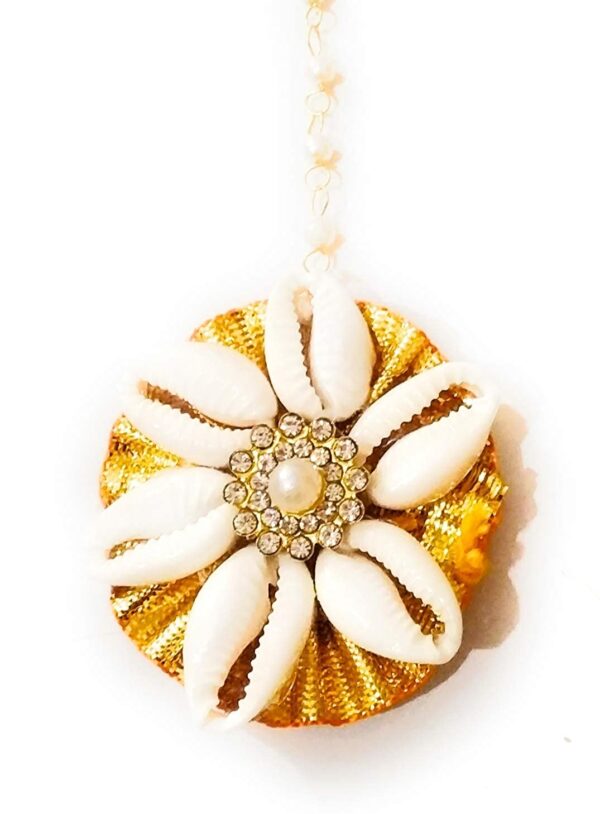 pink lower jewelry, bride, shells jewellery, jewellery designs 2021,latest bridal flower jewellery 2021 flower jewelry, bridal flower jewelry, simple bridal jewelry, elegant bridal jewelry, flower jewelry for mehandi, flower jewelry for haldi, mehandi favors, mehandi jewelry, haldi jewelry, haldi jewelry for bride sister, mehandi jewelry for sister, latest flower jewelry, latest flower jewellery, flower jewelery designs, designer flower jewelry, latest flower jewelry designs, orange flower jewelry, white flower jewelry,