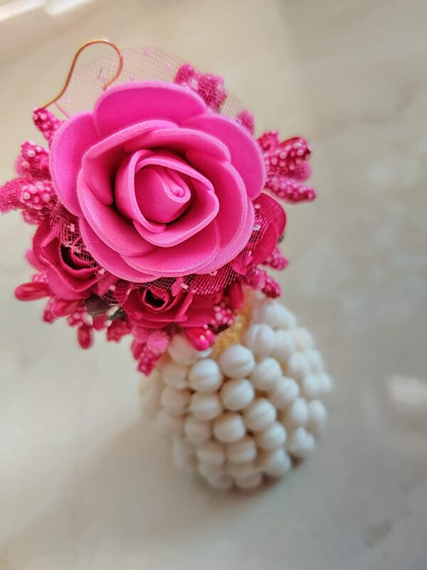 pink lower jewelry, bride, shells jewellery, jewellery designs 2021,latest bridal flower jewellery 2021 flower jewelry, bridal flower jewelry, simple bridal jewelry, elegant bridal jewelry, flower jewelry for mehandi, flower jewelry for haldi, mehandi favors, mehandi jewelry, haldi jewelry, haldi jewelry for bride sister, mehandi jewelry for sister, latest flower jewelry, latest flower jewellery, flower jewelery designs, designer flower jewelry, latest flower jewelry designs, orange flower jewelry, white flower jewelry,