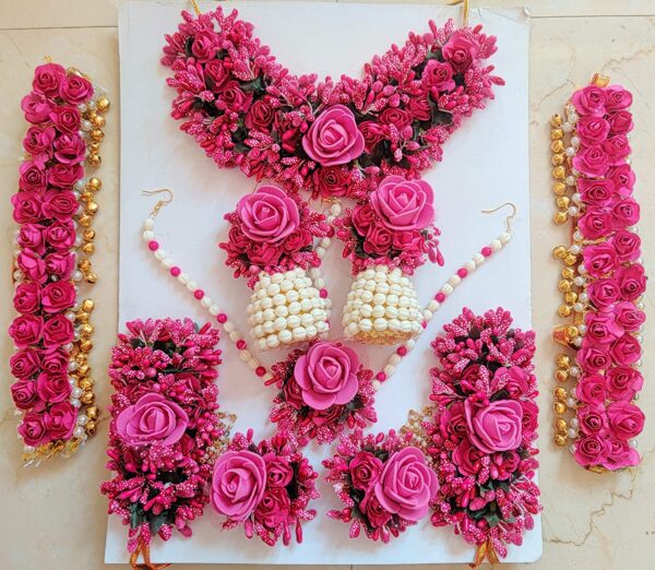 pink lower jewelry, bride, shells jewellery, jewellery designs 2021,latest bridal flower jewellery 2021 flower jewelry, bridal flower jewelry, simple bridal jewelry, elegant bridal jewelry, flower jewelry for mehandi, flower jewelry for haldi, mehandi favors, mehandi jewelry, haldi jewelry, haldi jewelry for bride sister, mehandi jewelry for sister, latest flower jewelry, latest flower jewellery, flower jewelery designs, designer flower jewelry, latest flower jewelry designs, orange flower jewelry, white flower jewelry,