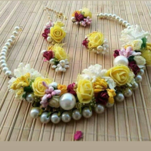 pink lower jewelry, bride flower jewelry, bridal flower jewelry, simple bridal jewelry, elegant bridal jewelry, flower jewelry for mehandi, flower jewelry for haldi, mehandi favors, mehandi jewelry, haldi jewelry, haldi jewelry for bride sister, mehandi jewelry for sister, latest flower jewelry, latest flower jewellery, flower jewelery designs, designer flower jewelry, latest flower jewelry designs, orange flower jewelry, white flower jewelry,