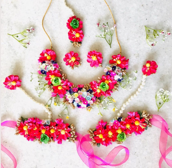 pink flower jewelry, bride flower jewelry, bridal flower jewelry, simple bridal jewelry, elegant bridal jewelry, flower jewelry for mehandi, flower jewelry for haldi, mehandi favors, mehandi jewelry, haldi jewelry, haldi jewelry for bride sister, mehandi jewelry for sister, latest flower jewelry, latest flower jewellery, flower jewelery designs, designer flower jewelry, latest flower jewelry designs, orange flower jewelry, white flower jewelry,