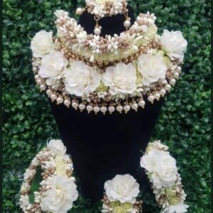 pink lower jewelry, bride flower jewelry, bridal flower jewelry, simple bridal jewelry, elegant bridal jewelry, flower jewelry for mehandi, flower jewelry for haldi, mehandi favors, mehandi jewelry, haldi jewelry, haldi jewelry for bride sister, mehandi jewelry for sister, latest flower jewelry, latest flower jewellery, flower jewelery designs, designer flower jewelry, latest flower jewelry designs, orange flower jewelry, white flower jewelry,