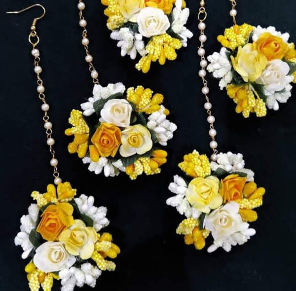 pink flower jewelry, bride flower jewelry, bridal flower jewelry, simple bridal jewelry, elegant bridal jewelry, flower jewelry for mehandi, flower jewelry for haldi, mehandi favors, mehandi jewelry, haldi jewelry, haldi jewelry for bride sister, mehandi jewelry for sister, latest flower jewelry, latest flower jewellery, flower jewelery designs, designer flower jewelry, latest flower jewelry designs, orange flower jewelry, white flower jewelry,