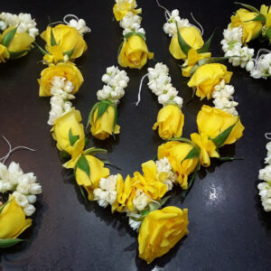 pink lower jewelry, bride flower jewelry, bridal flower jewelry, simple bridal jewelry, elegant bridal jewelry, flower jewelry for mehandi, flower jewelry for haldi, mehandi favors, mehandi jewelry, haldi jewelry, haldi jewelry for bride sister, mehandi jewelry for sister, latest flower jewelry, latest flower jewellery, flower jewelery designs, designer flower jewelry, latest flower jewelry designs, orange flower jewelry, white flower jewelry,